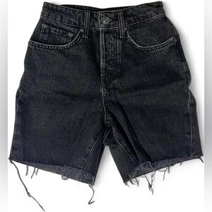 New BDG Urban Outfitters 90s Long Inseam Shorts Black Denim High Rise Size 31